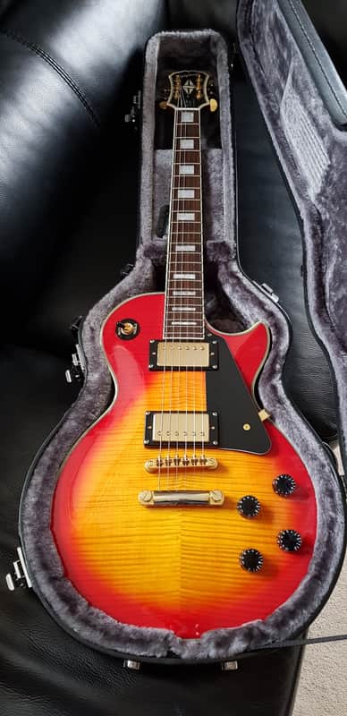 Epiphone Les Paul Custom. 2004 Korea. Flame Cherry Sunburst