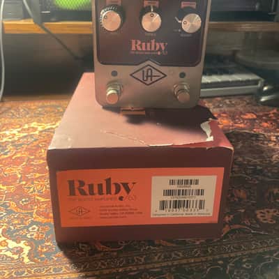 Universal Audio Ruby ’63 Top Boost Amplifier 2022 - Present - Ruby / Silver image 3
