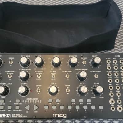 Moog Mother-32 Tabletop / Eurorack Semi-Modular Synthesizer 2015 - Present - Black image 4