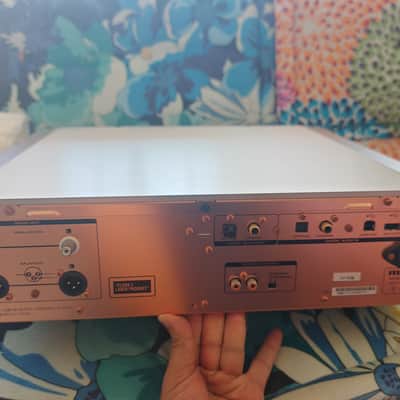 Marantz SA-10 SACD Player /DAC Reference Series Champagne Gold - Japanese edition image 13