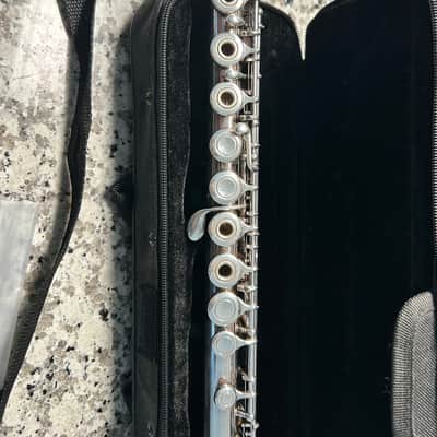 Yamaha YFL-281 Standard Inline G C-Foot Flute 2010s - Silver image 4