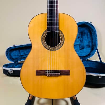 MANUEL FERNANDEZ MF-18S Hand Crafted in Spain - Natural Classical Guitar w/Hard case image 1