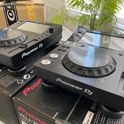 Pioneer XDJ-700 rekordbox DJ Digital Deck 2010s - Black 2x image 2