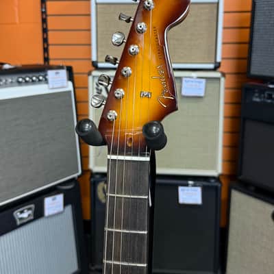 Fender Limited Edition "Suona Stratocaster® Thinline", Violin Burst with Hard Case - Open Box image 5