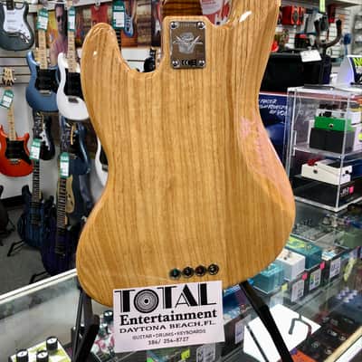 Fender Custom Shop Artisan Maple Burl Jazz Bass®, 3A Rosewood Fingerboard - Aged Natural image 15