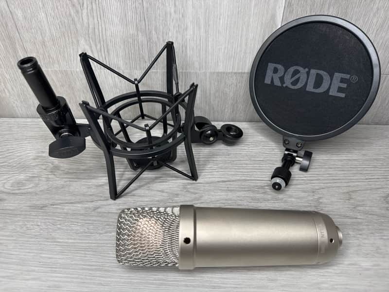 Rode Nt1 A Microphone Bundle image 1