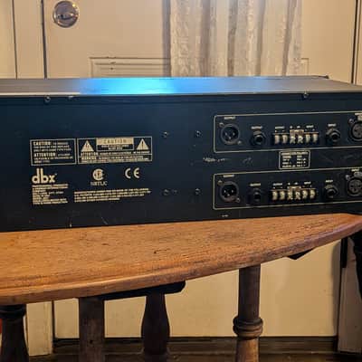 dbx 2231 2-Channel 31-Band Graphic Equalizer/Limiter w/ Type III Noise Reduction 2010s - Black image 2