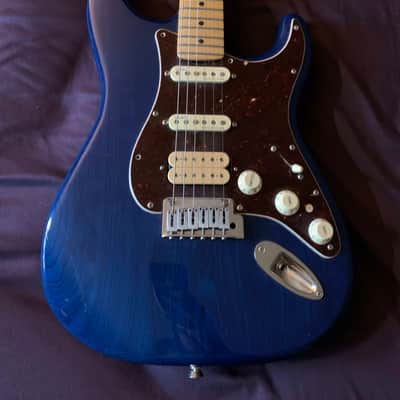 Fender Stratocaster - Players Deluxe w/ upgrades image 2