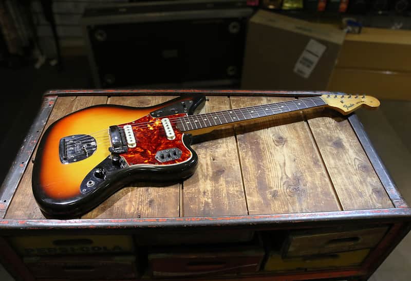Fender Jaguar 1965 - Sunburst - Excellent