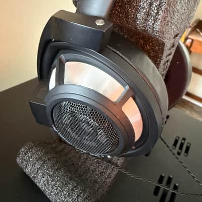 Sennheiser HD 800 S Headphones 2010s - Black image 1