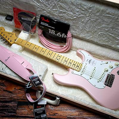Fender Made in Japan Junior Collection Stratocaster Satin Shell Pink image 2