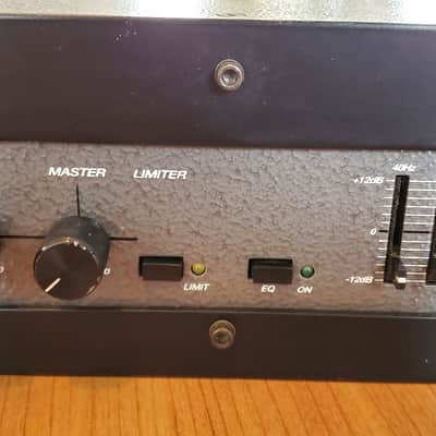 Ampeg B2R 350-Watt Rackmount Bass Amp Head image 4