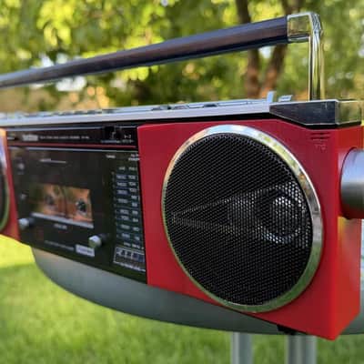Sanyo U4 SLIM Rare Vintage Boombox Tested Stereo Cassette Radio Warranty image 12