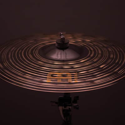 Meinl 17" Classics Custom Dark Crash image 1