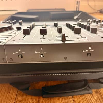Denon Prime 4+ 4-Deck DJ System 2023 - Present - Black image 22