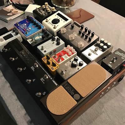 Creation Music Company Elevation 24x16 Pedal Board Walnut image 4