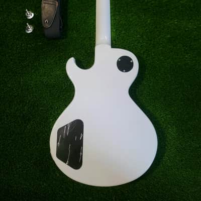 Dean Soltero White image 11