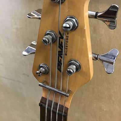 Peavey  Milestone 5-string bass Maroon image 1