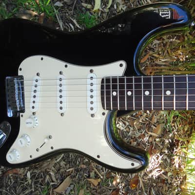 Fender STRATOCASTER USA 50TH ANNIVERSARY 2004 - BLACK image 1