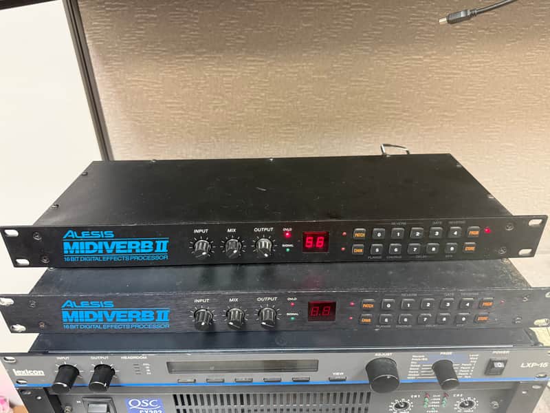 Alesis Midiverb II 16-Bit Digital Effects Processor | Reverb