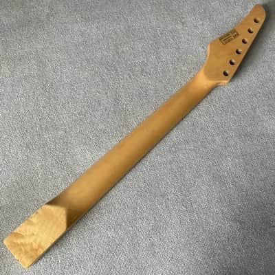 Mini Short Scales Guitar Maple Neck, 24 Frets Fretboard image 7