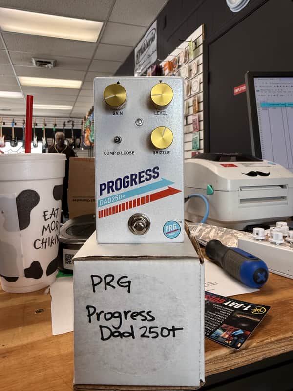 Progress Dad250+ 2025 - White image 1