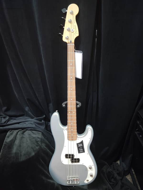 Fender Player Precision Bass with Pau Ferro Fretboard 2020 - Silver image 1