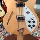 Rickenbacker 3030 - Mapleglo Short Scale Bass