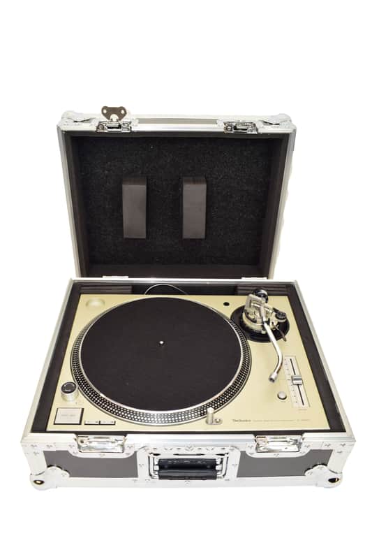Technics SL-1200M3D Direct-Drive Turntable w/ Odyssey Road Case image 1
