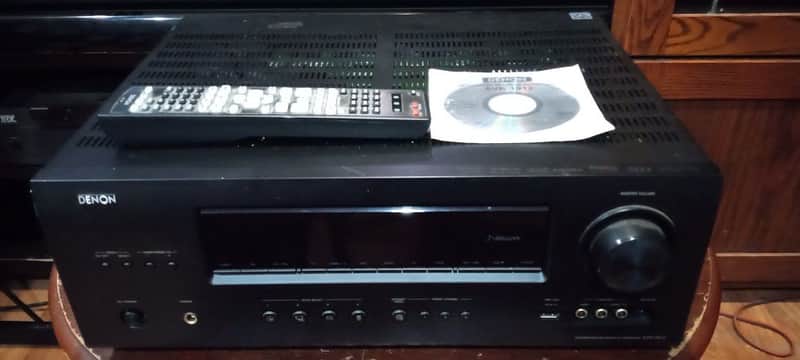 Denon AVR-1912 2011 - Black image 1