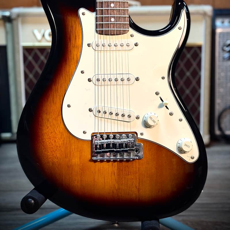 2020s Cort G200 Sunburst