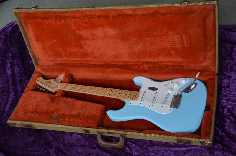 Fender Stratocaster Telecaster 1950s style vintage tweed case made in USA*cool hard case with a real vintage vibe to it*heavily used but still goin' strong after many years on the road*perfect fit for your old Strat/Telly image 1