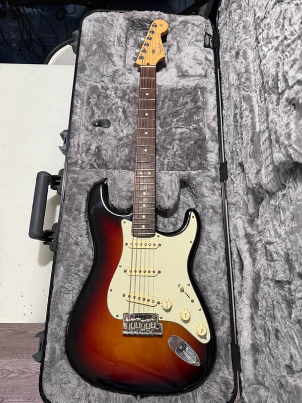 Fender American Professional Stratocaster 2018 - 3 color Sunburst image 1