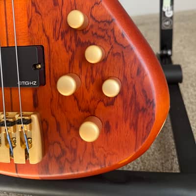 Schecter Stiletto Studio-5 FL Active Fretless 5-String Bass 2010s - Honey Satin image 4