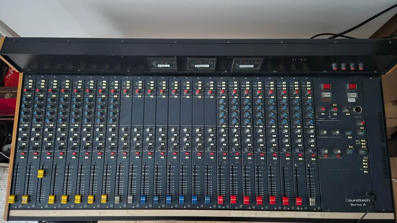 Alice Soundtech Series A 24 Channel Mixing Desk image 1