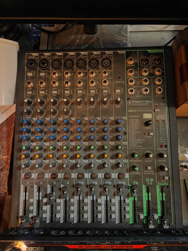 Mackie ProFX12v3 12-Channel Effects Mixer