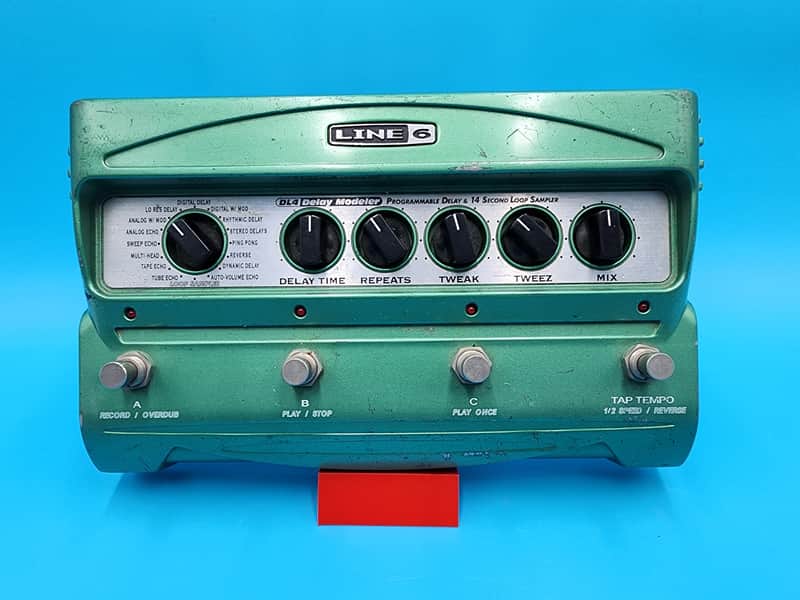 Line 6 DL4 Delay Modeler Guitar Bass Effect Pedal Vintage Delay & Echo Stomp image 1