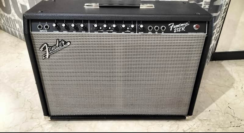Fender FRONTMAN 212R image 1