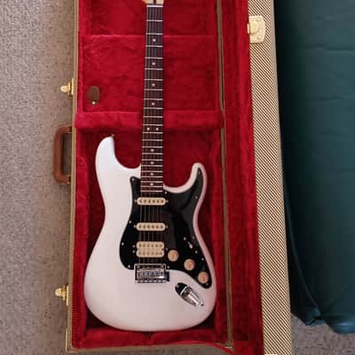 Fender Player II Stratocaster HSS 2025 - Present - Polar White image 1