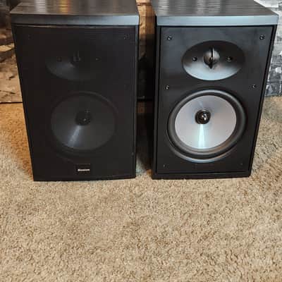 Boston Acoustics Boston Acoustics CR77 is a 2-way bookshelf speakers 90s - Black image 1