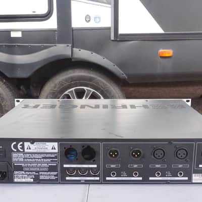 Behringer Ultra-Curve Pro DSP8024 Digital 24-bit Dual-DSP Mainframe EQ/RTA image 2