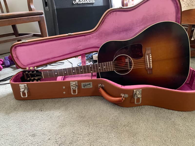 Gibson J-45 True Vintage