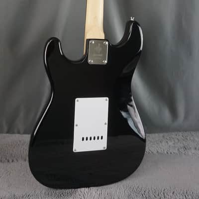 Donner Standard Series HSS Strat-Style Electric Guitar – Black – Gig Bag image 3