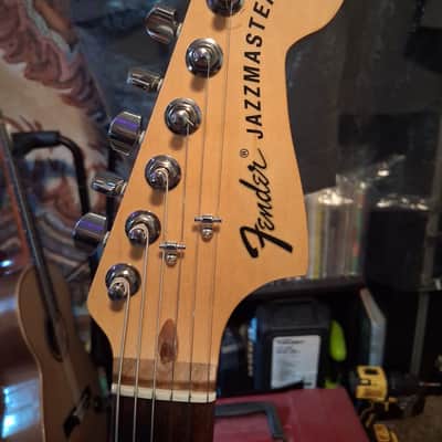 Fender Limited Edition American Special Jazzmaster with Bigsby Vibrato 2016 - Candy Apple Red image 2