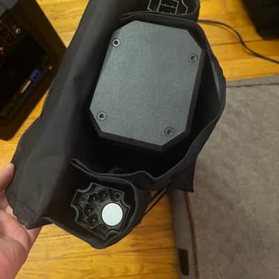 Electro-Voice Evolve 30M Portable Powered Column Loudspeaker System image 7