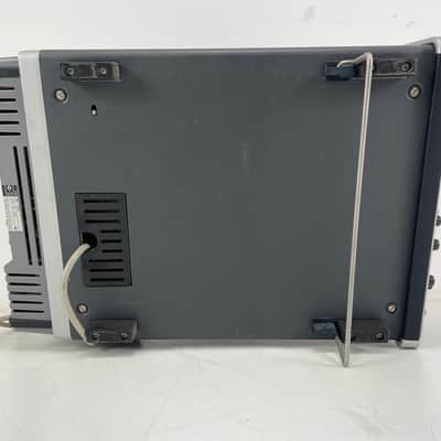 Philips - PM3233 - Oscilioscope - For Parts/As-Is (Powers Up) image 9