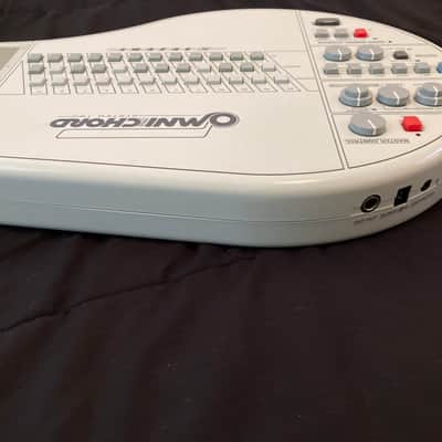 Suzuki Omnichord System 2 OM-84 Vintage 80's with Case & Power supply image 9