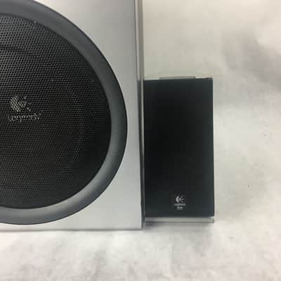 Logitech Z-2300 Computer Speakers Subwoofer Pair of Speakers and Volume Control image 2