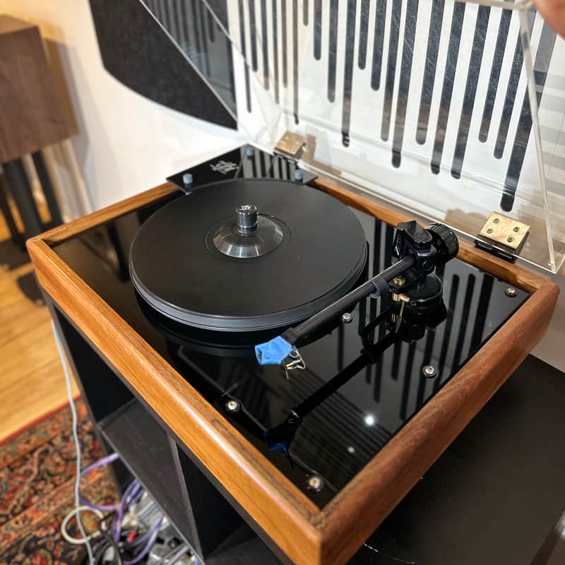 VPI HW-19 Belt-Drive Audiophile Turntable