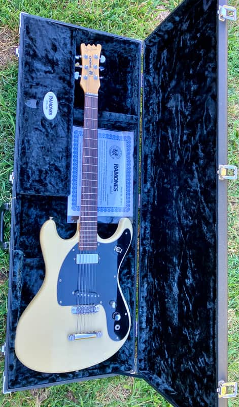 Fillmore (Mosrite) Ramone’s 1974-1996 image 1